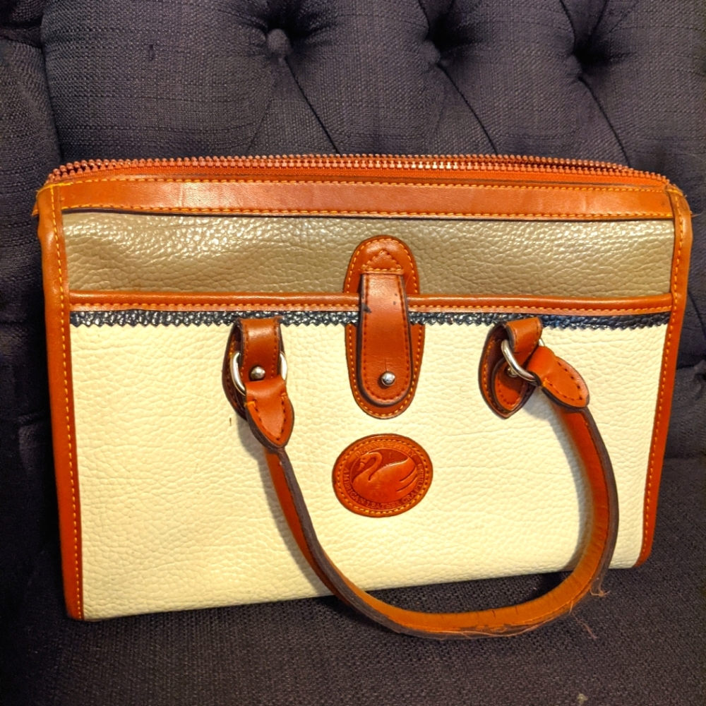 Vintage leather Dianne Berkely purse